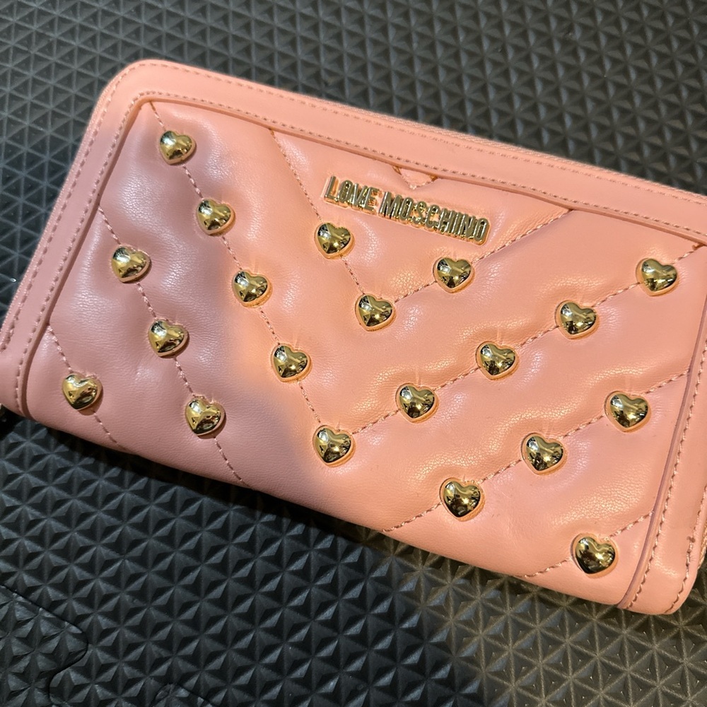 Love moschino wallet